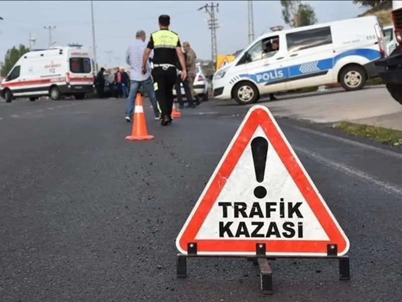 Çatalca’da Göç İdaresi Otobüsü Devrildi, 4 Yaralı