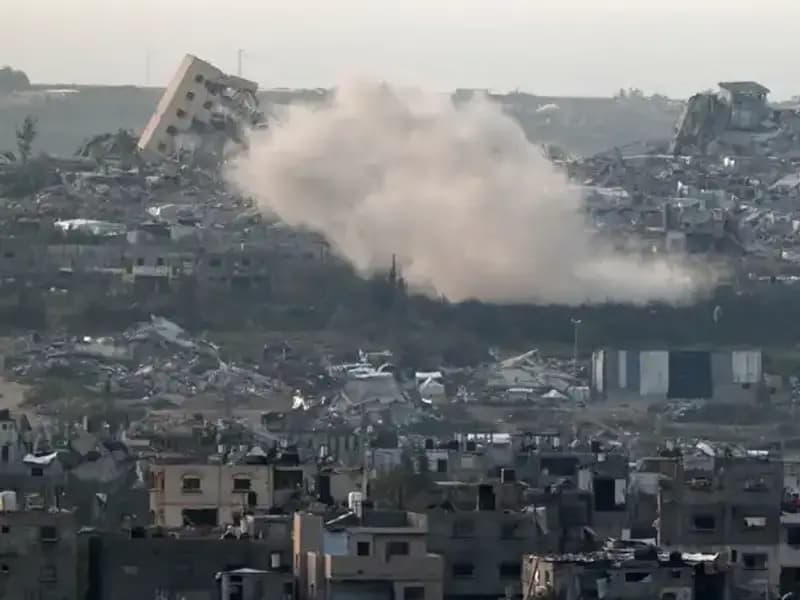 İsrail'in Gazze'deki Saldırıları: Çatışmanın Derinleşen Yüzü