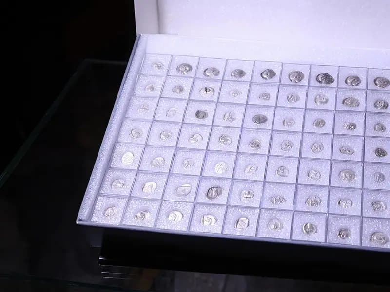 Lidya Medeniyetine Ait 1055 Sikke Türkiye'ye Teslim Edildi