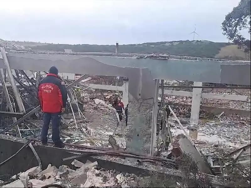 Balıkesir'de Patlayıcı Madde Fabrikasında Patlama