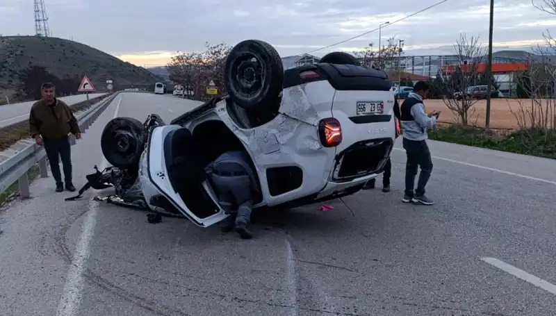 Kontrolden Çıkan Otomobilin Takla Atma Anı İzdihama Yol Açtı