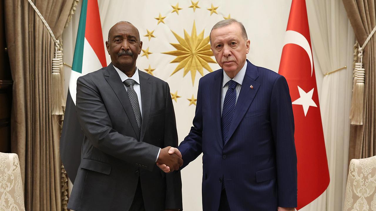 Cumhurbaşkanı Erdoğan'dan önemli açıklama: Sudan ile BAE için Türkiye devreye girebilir