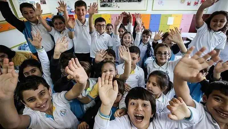 9 Günlük Tatil Ardından Okul Zili Yeniden Çalıyor