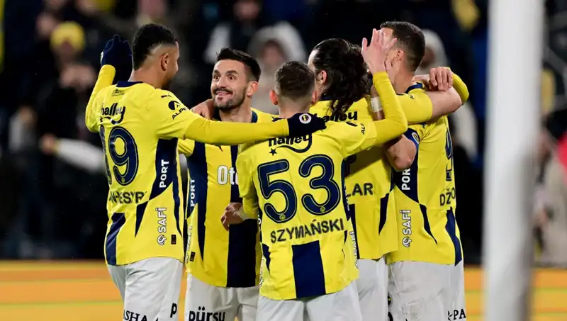 Kadıköy'de Kritik Maç: Takımlar Puan Mücadelesine Giriş Yapıyor