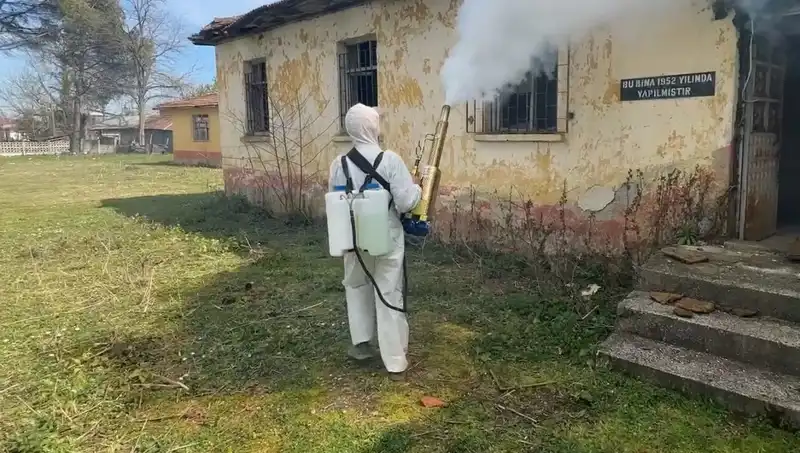Çiftçiler Kahverengi Kokarca İle Mücadelede Seferber Oldu