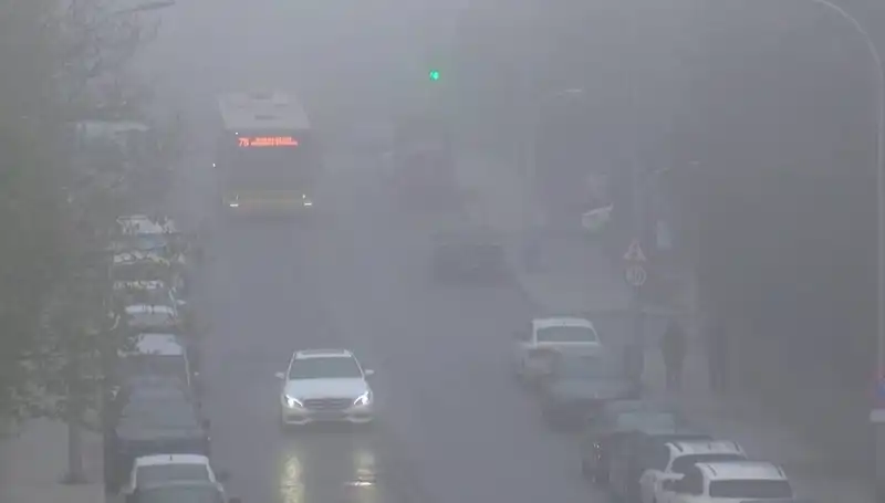 İstanbul'un Görünürlüğü Düşüren Sis: Hayatı Nasıl Etkiledi?