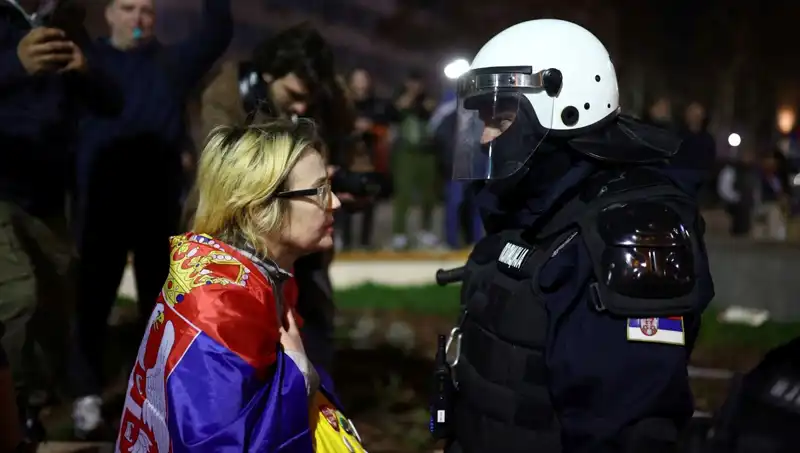 Sırbistan'da Gerilim Tırmanıyor: Yasaklı Sonik Silah Kullanımı ve AİHM Başvurusu