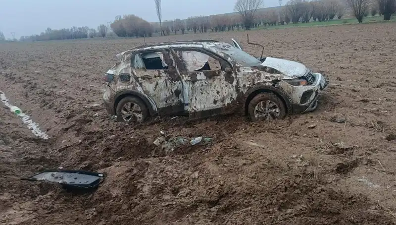 Şarampole Devrilen Otomobilde İki Kişi Yaralandı: Kaza Anı ve Detaylar