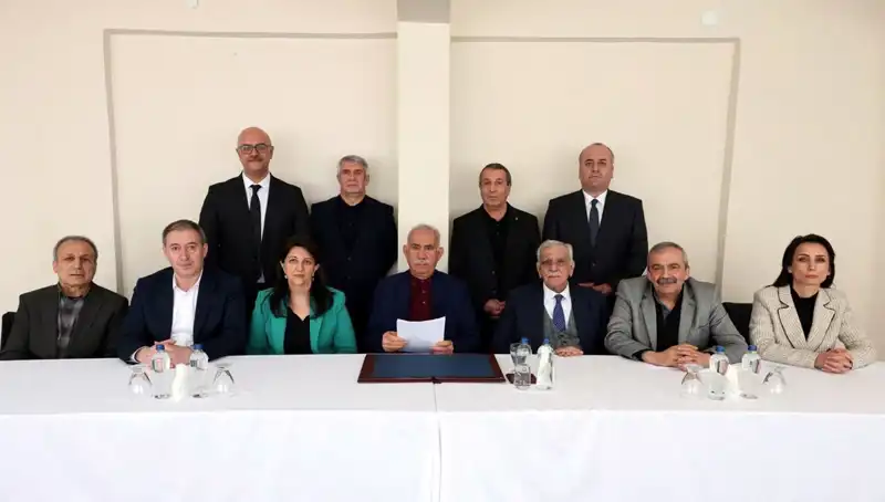 PKK'nın Fesih İlanı Sonrası Türkiye'de Terörsüz Geleceğe Doğru Adımlar Atılıyor