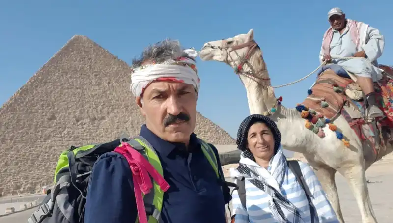 Şırnaklı Çiftin 16 Yılda 6 Kıtada Renkli Yolculuğu ve İneklerle Gezi Masrafları