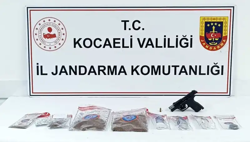 Kocaeli'de Uyuşturucu Operasyonunda 15 Kişi Gözaltına Alındı