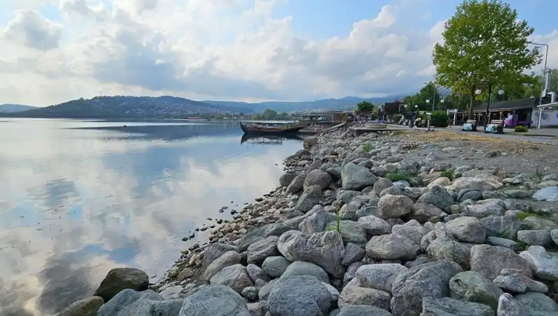 Sapanca Gölü'ndeki Su Seviyesi Düşüşü: Nedenleri ve Sonuçları