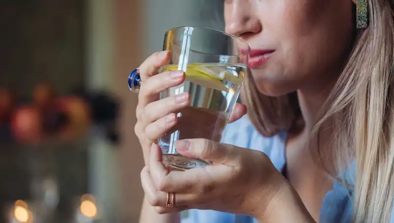 Aç Karnına 1 Litre Su İçmenin Sağlığa Serinletici Etkileri