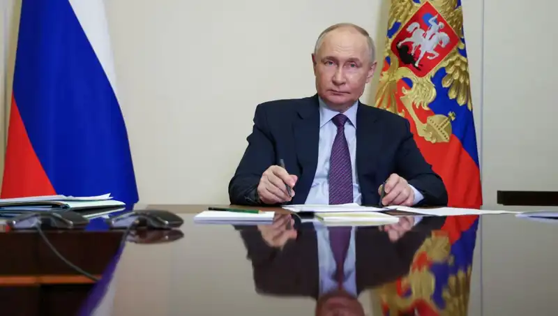 Putin, Esad'ı Suriye'den Koltuk Değiştirmiyor: Askeri Stratejiler Nereye Gidiyor?