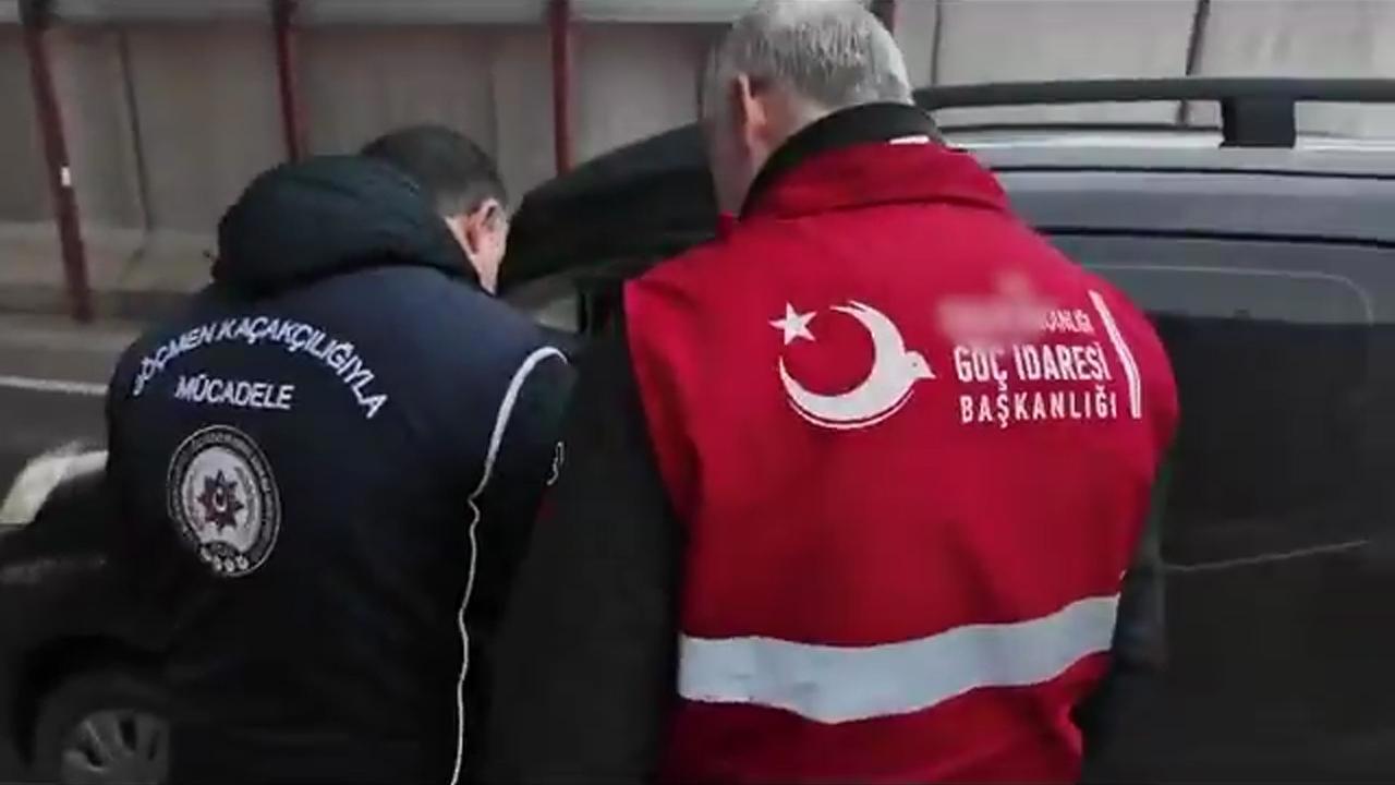 Yerlikaya: 31 Göçmen Kaçakçısı ve 981 Göçmen Yakalandı