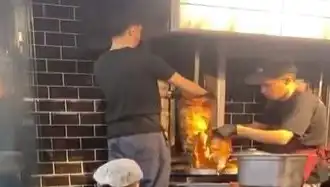 Pişmiş Tavuk Döner Üzerine Çiğ Et Konulması Skandalı: İnceleme Başlatıldı