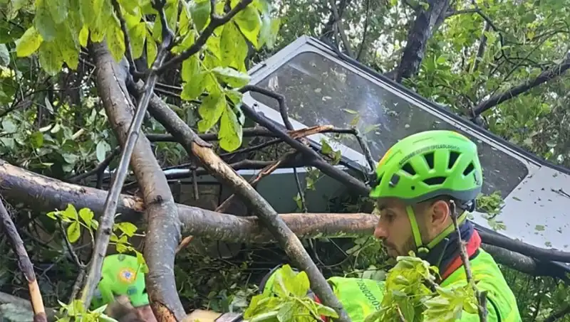 İtalya'da Teleferik Faciası: Dört Kişinin Hayatını Kaybetmesine Neden Olan Kaza