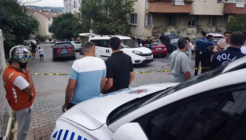 İstanbul'da Silahlı Saldırı: Gerilim Dolu Anlar ve Hayatını Kaybeden Bir Kişi