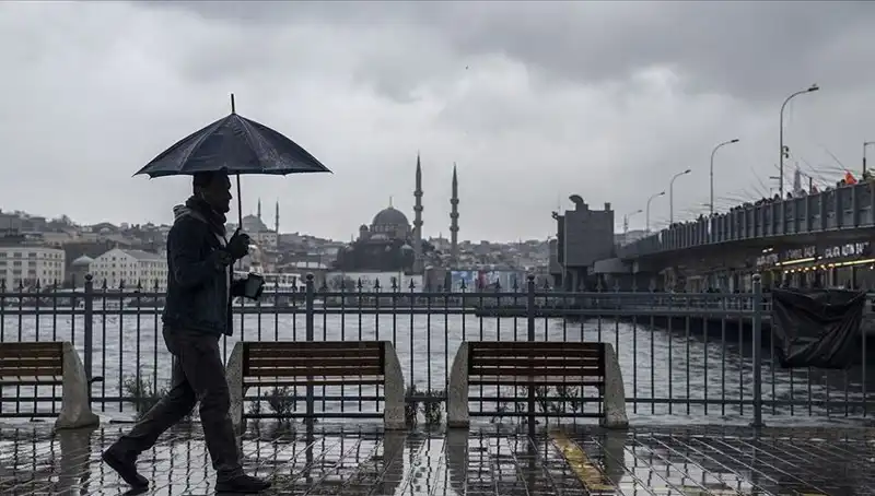 İstanbul'da Bahar Havası Yerini Kışa Bırakıyor: Yağmur ve Kar Bekleniyor