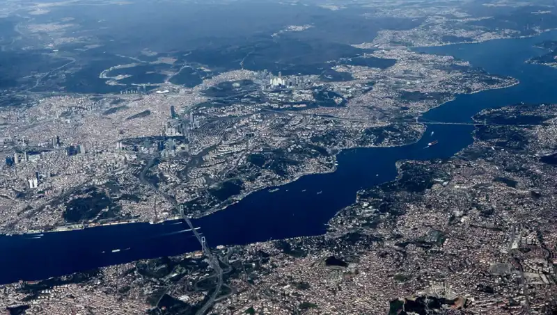 Baharın Gelmesiyle İstanbul Hava Trafiği Canlandı: İlginç Anlar Yaşanıyor!