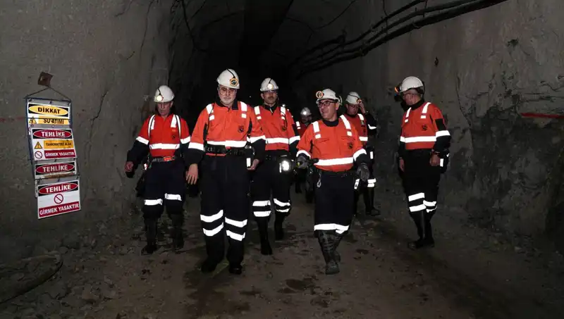 Bakan Işıkhan, Altın Madenine İndi: Yeni Yatırımlar ve Gelecek Planları