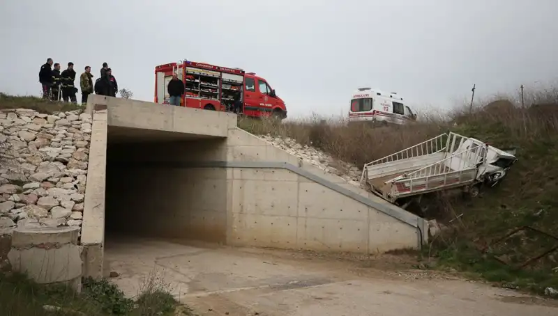 Alt Geçitte Kamyonet Kazası: Bir Kişinin Hayatı Kayıp