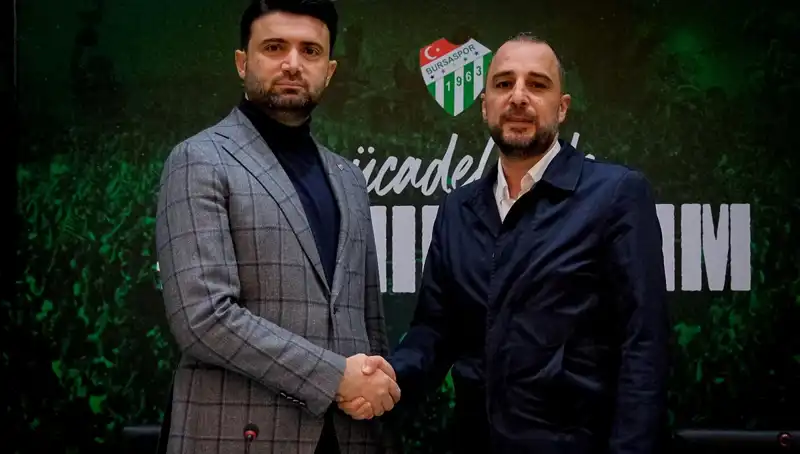 Bursaspor'un Yeni Teknik Direktörü Kim Oldu? İşte Batalla'nın Ardından Gelen İsim!