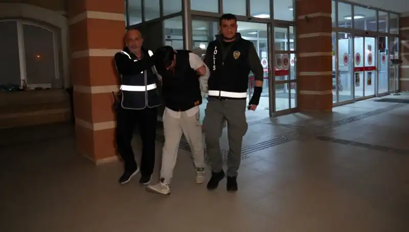 Hamile Eşini Katledip 10 Gün Boyunca Cesediyle Yaşamış Koca Tutuklandı
