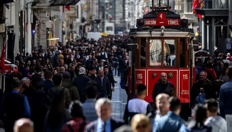 Türkiye Nüfusu Rekor Seviyelere Ulaştı: Yeni Veriler Şaşırtıyor