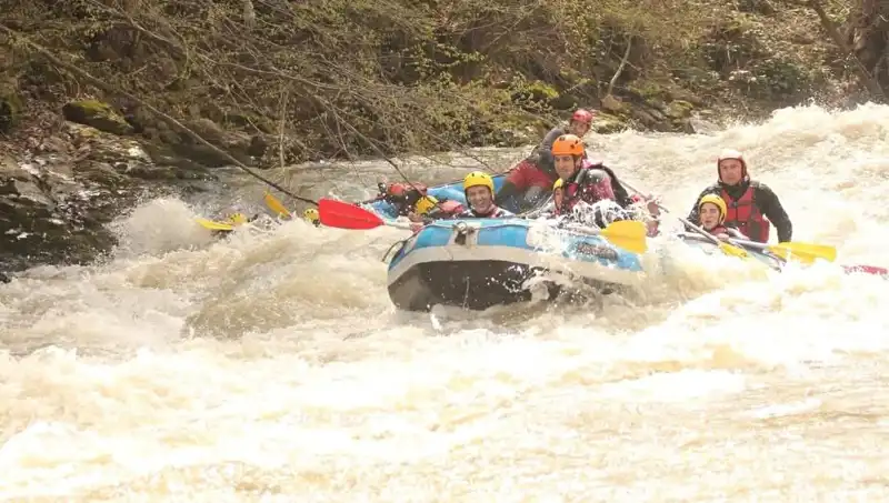 Rafting Tutkunları İçin Debinin Artmasıyla Bölge Cennete Dönüştü