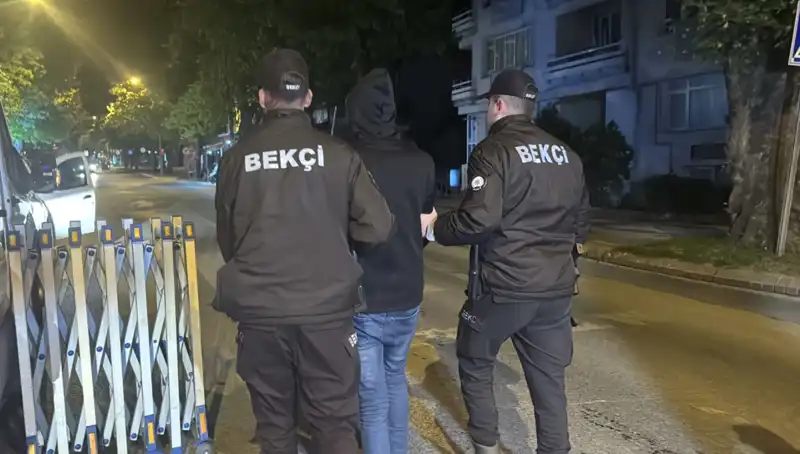 Edirne’de Düzensiz Göçmen Operasyonu: 4 Kişi Yakalandı!