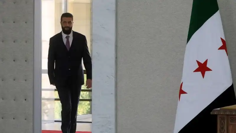 Paris’te Önemli Zirve: Fransa, Yeni Suriye’nin İnşasına Destek Verecek