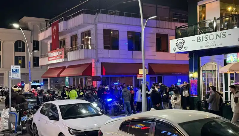 Korkunç Olay: Havaya Ateş Açan Şahıs, Engel Olana Bıçakla Saldırdı