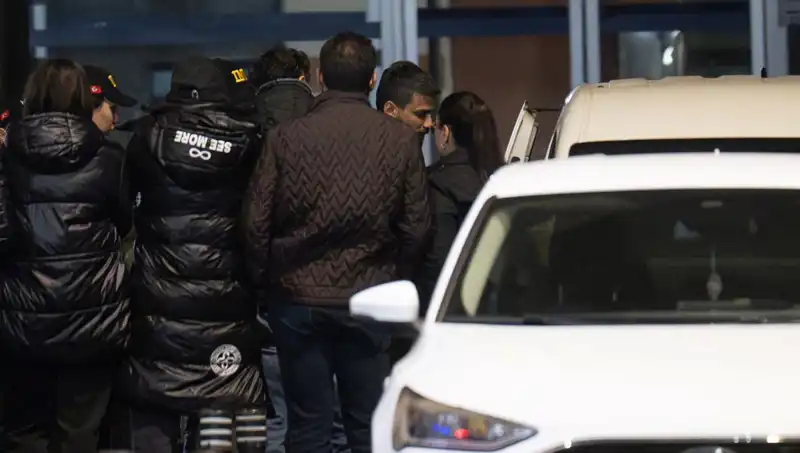 Ünlü İsimler Dilan Polat ve Engin Polat, Sosyal Medya Paylaşımları Nedeniyle Gözaltına Alındı