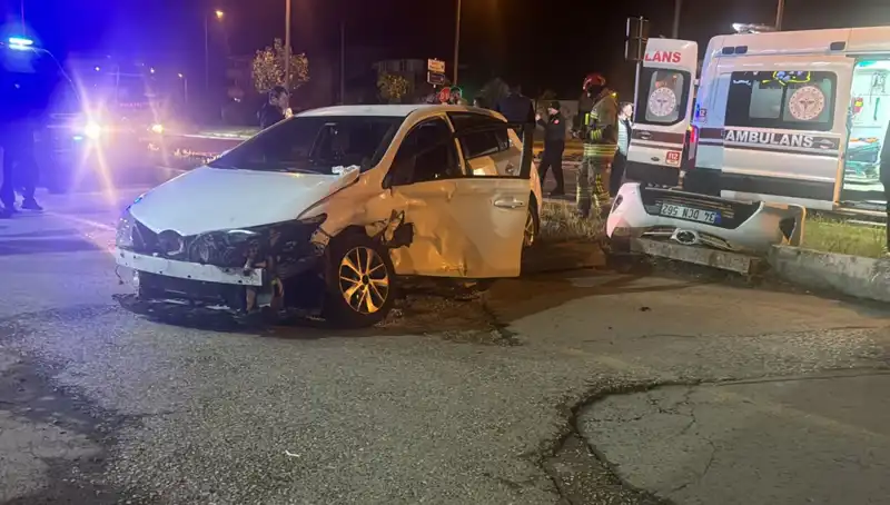 Pikap ve Otomobil Çarpıştı: Kaza Anı ve Sonrasındaki Gelişmeler