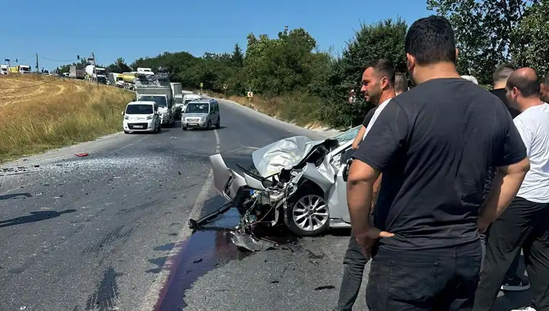 İstanbul'da Kalp Krizi Geçiren Sürücü Otobüse Çarptı: Feci Kaza