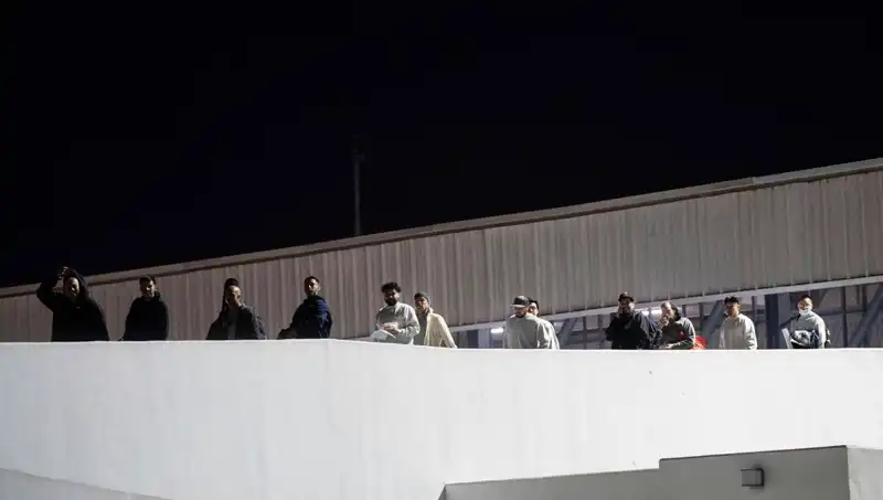 Türkiye’nin İki İlinde Düzensiz Göçmen Operasyonu: 200'ü Aşkın Yakalama