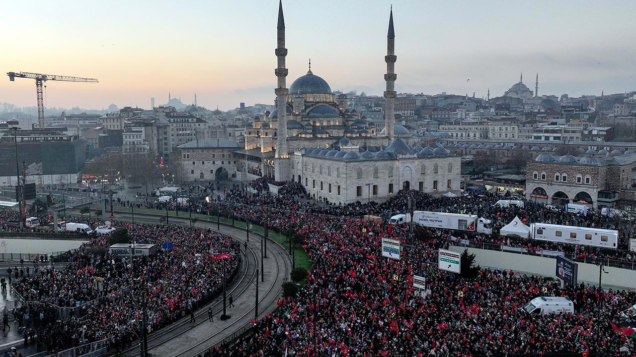 İstanbul'da Gerçekleşen Uluslararası İnsanlık İttifakı Toplantısı