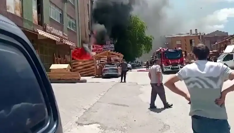 Ankara'da Yangın Faciası: İş Yerleri Kül Oluyor!